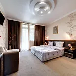 فندق Kokiche 3*